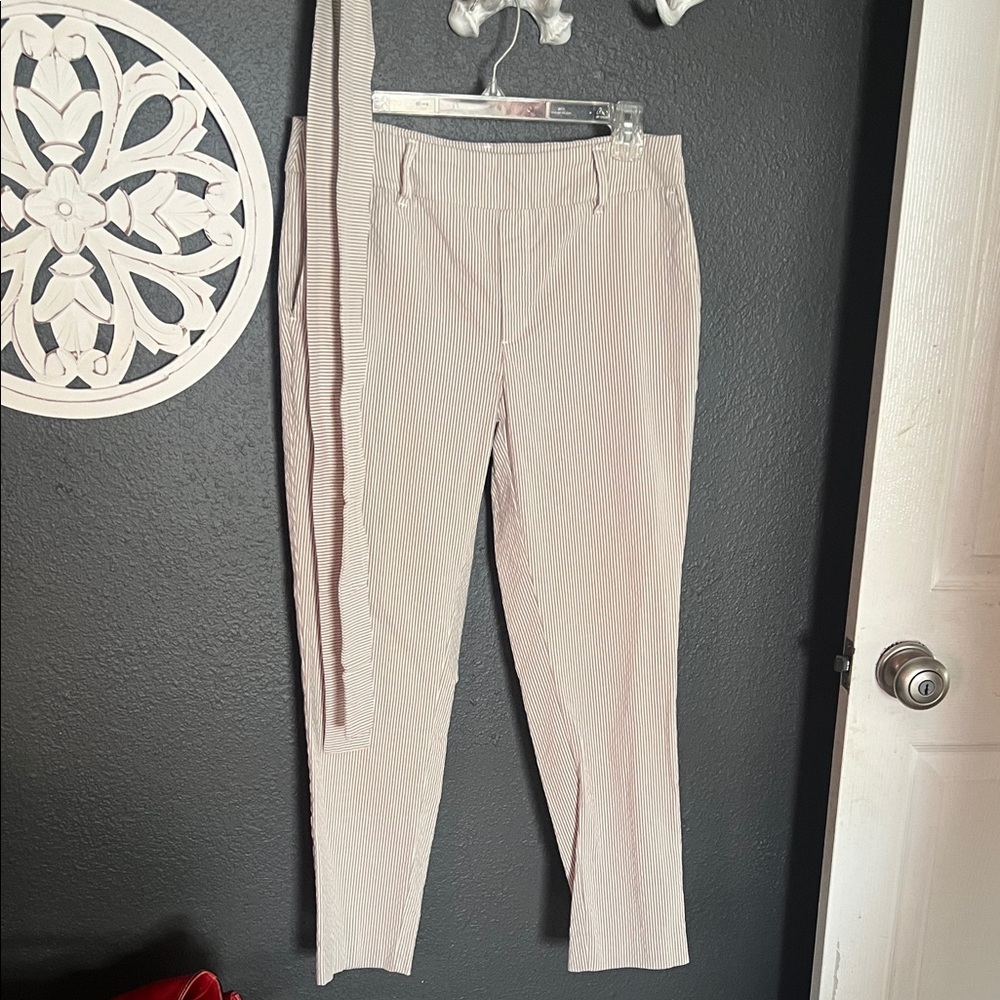 Jones New York Beige Striped pants large